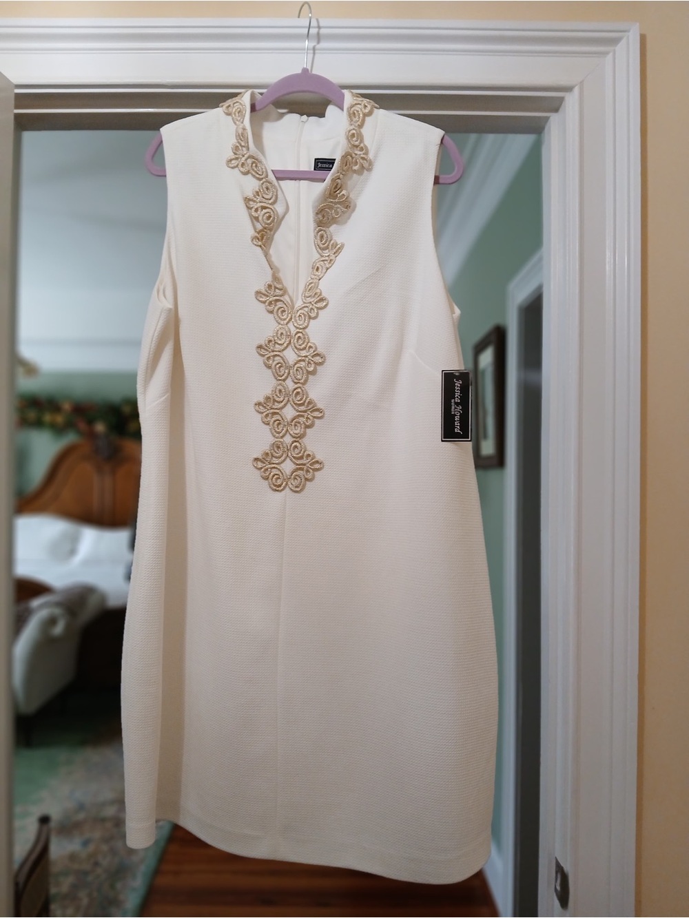 Jessica Howard Cream Sleeveless Shift Dress with Gold Embroidery - Picture 2 of 7